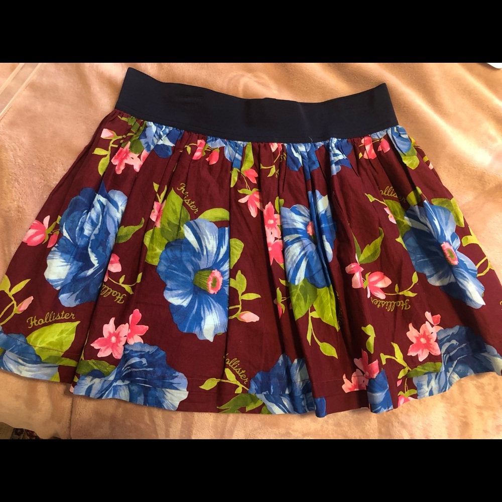 Hollister floral skirt